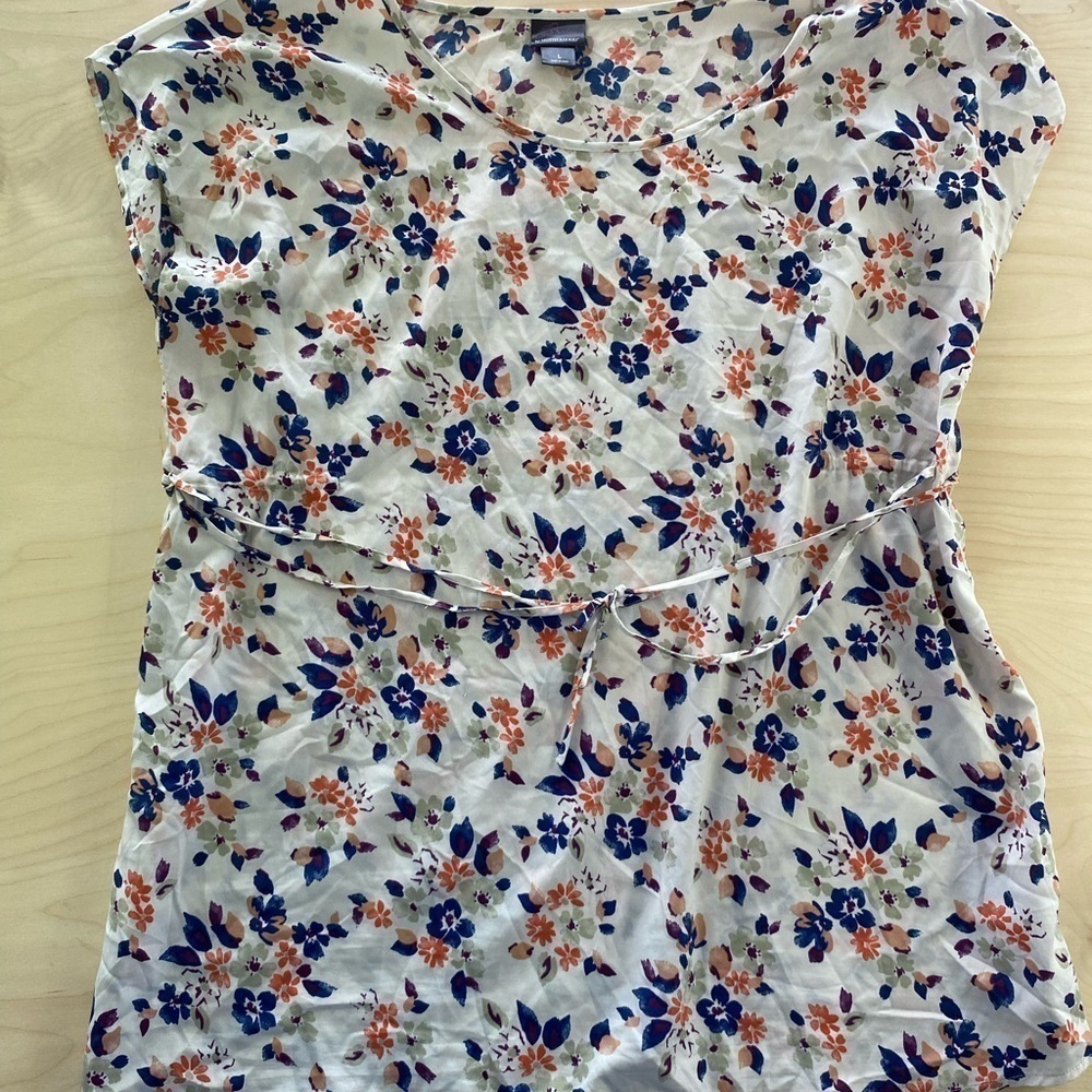 Oh Baby by Motherhood Blouse size Large (H)